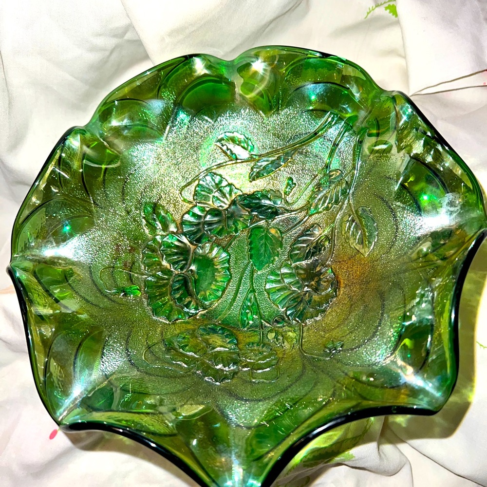 Windflower-diamond glass in Amethyst